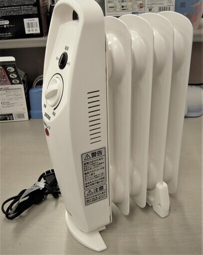 アイリスオーヤマ ミニオイルヒーター 2018年製 POH-505KーW 小型 コンパクト暖房 苫小牧西店