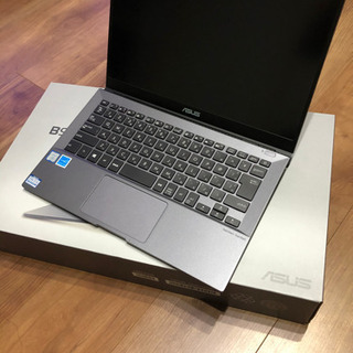 ASUS B9440UA  ノートパソコン