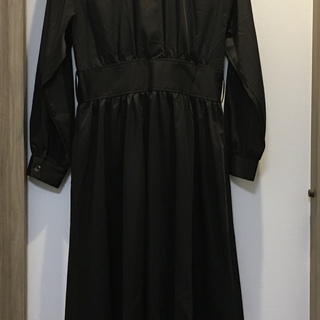 黒カシュクールワンピースの画像