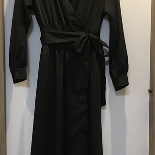 黒カシュクールワンピース
