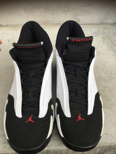 ジョーダン14スニーカー