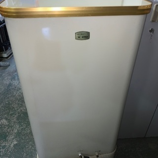灯油190リットルタンク　中身きれい　中古