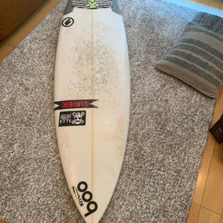 購入時8万円程度　サーフボード　6フィート