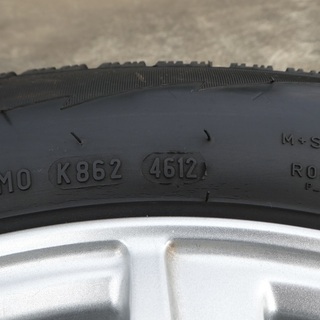 ピレリ　スタッドレス　185/65/R15の画像