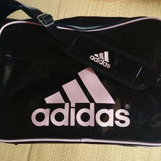 adidas 値下げしました アディダス エナメル スポーツバック ショルダーバック ピンクの画像