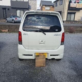 スズキのワゴンRRですの画像