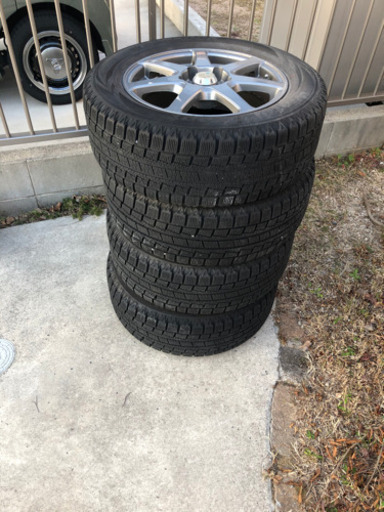 スタッドレスタイヤ　ホイール付き4本　値下げしました