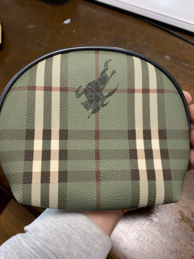 バーバリー　小物入れ