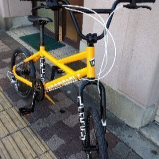美品☆Cannondale HOOLIGAN 20吋ミニベロ ディスクブレーキ/アルミ/8speed/マンゴイエローの画像