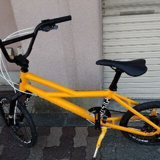 美品☆Cannondale HOOLIGAN 20吋ミニベロ ディスクブレーキ/アルミ/8speed/マンゴイエローの画像