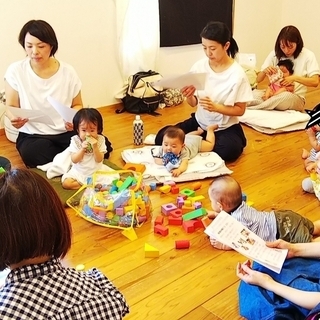 モンテッソーリ講座・環境編とベビーマッサージ・和泉市