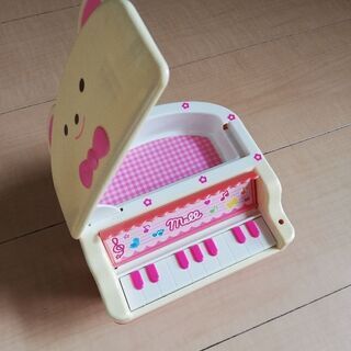 メルちゃん　ピアノ