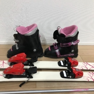 8、ジュニアスキー4点セット（板130㎝靴24㎝）の画像
