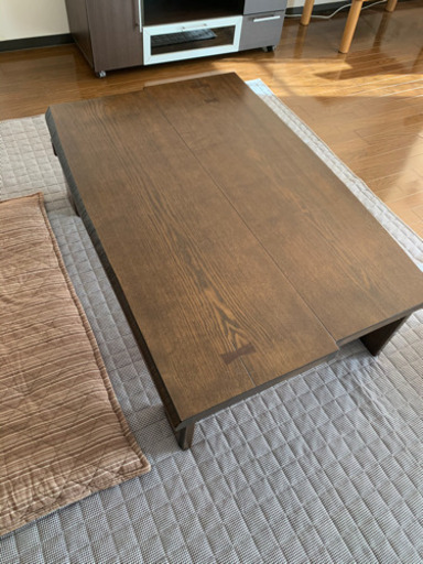 高級感のあるこたつ