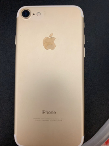 美品iPhone7本体  