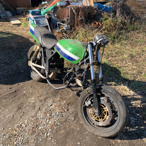 バイク　車種不明　カワサキ　サスペンションなど　部品取り車