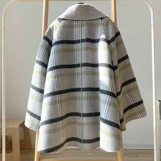 洋服工場直販新品コートの画像