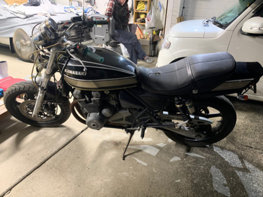 ゼファー400 書類無　丸車　欠品無　クランキングOK