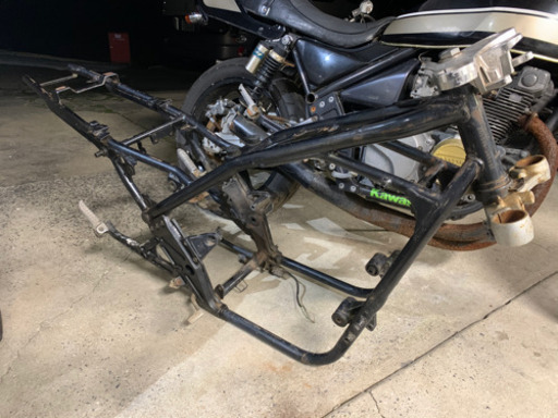 ゼファー400 書類無　丸車　欠品無　クランキングOK