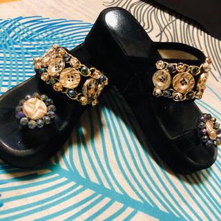 美品★キラキラ ゴージャーツ ビーチサンダル サンダルの画像