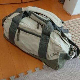 L.L.ビーンのダッフルバック