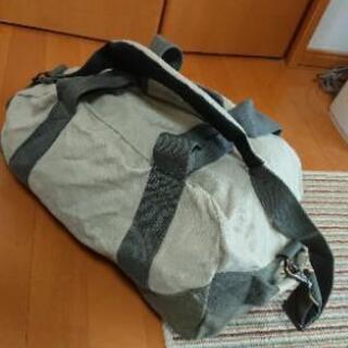 L.L.ビーンのダッフルバックの画像