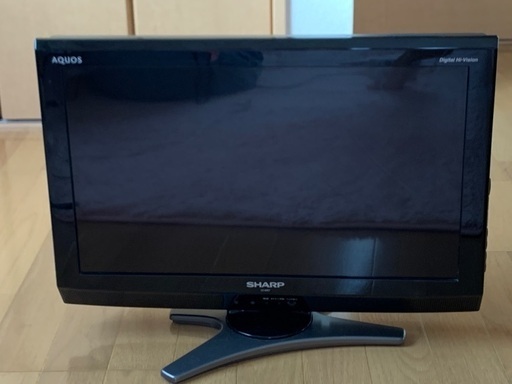 【値下げ中】SHARP AQUOS 液晶カラーテレビ LC-20E7