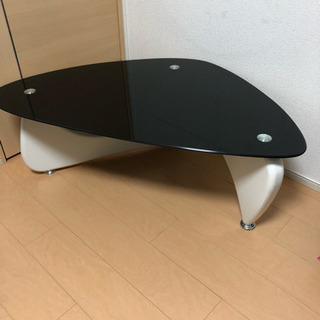 スタイリッシュ ローテーブル