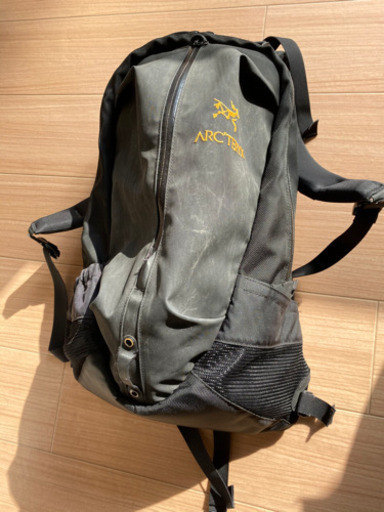 アークテリクスのアロー22  5000円で差し上げます