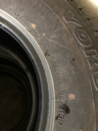 ランクル、ハイラックス、サファリ等に　ヨコハマ　ジオランダ　スタッドレス