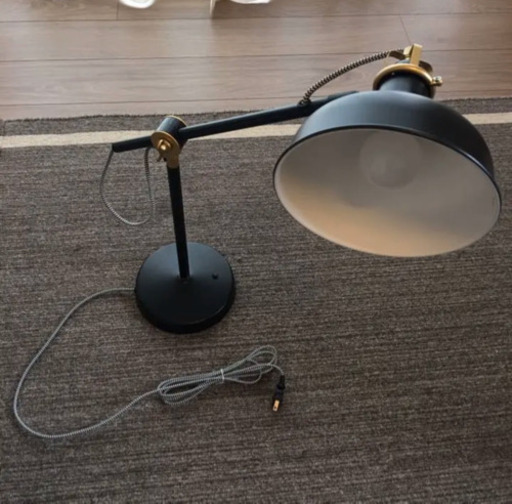 IKEA ラーナルプ　間接照明