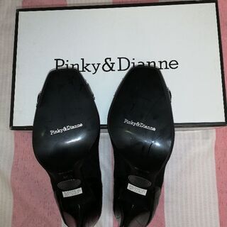 Pinky&Dianna　ヒールの画像