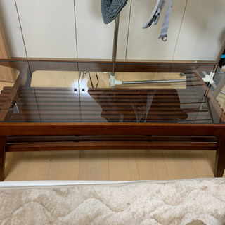 ガラステーブル