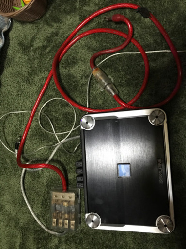 値下げ。入手困難、アルパインpdx-4.150アンプ売ります。