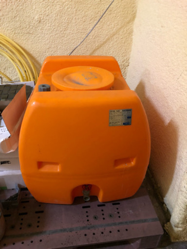 水タンク300L❗️