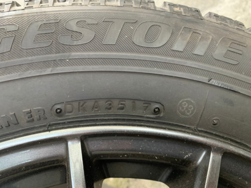 215/60R17 スタッドレスタイヤホイール4本　セット　17年製