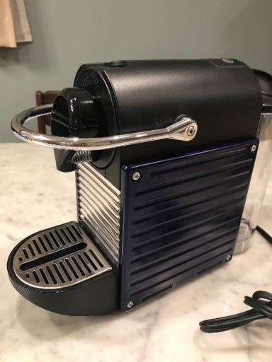 ネスプレッソ  コーヒーメーカー