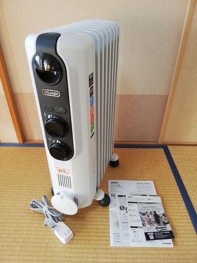 ■最新■DeLonghi デロンギ アミカルド オイルヒーター 1200W 8～10畳 RHJ35M0812-DG