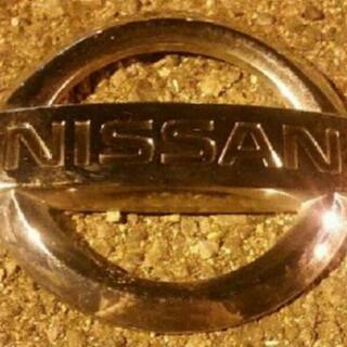 日産　NISSAN　エンブレム