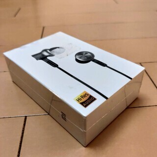 【シャオミ/Xiaomi】有線イヤホン　ハイレゾ対応