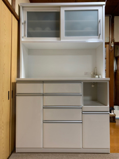 食器棚　キッチンボード（美品です！）ニトリ．クリスナ120KB-WH