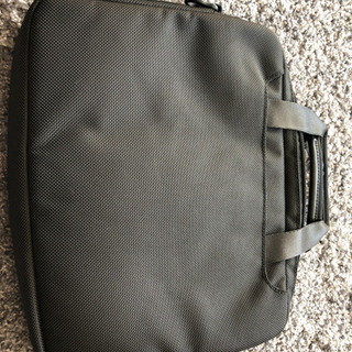 TUMI ミニバックの画像