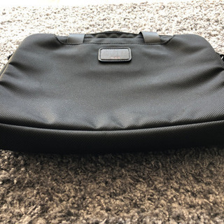TUMI ミニバックの画像