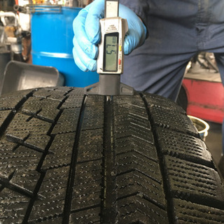 値下げしました。ブリザックVRX 245/50r18  日産フーガで使用の画像