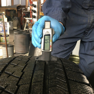 値下げしました。ブリザックVRX 245/50r18  日産フーガで使用の画像