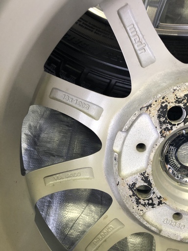 バリ溝！スタッドレスタイヤ　155/65Ｒ/13　ＤＯＳ13インチアルミ　４穴　ＰＣＤ100　ミラ、プレオ等に