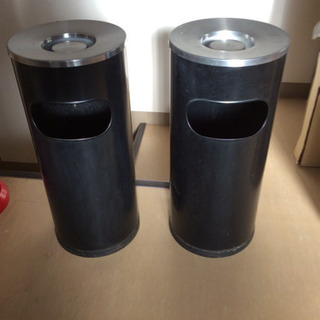 灰皿スタンドの画像