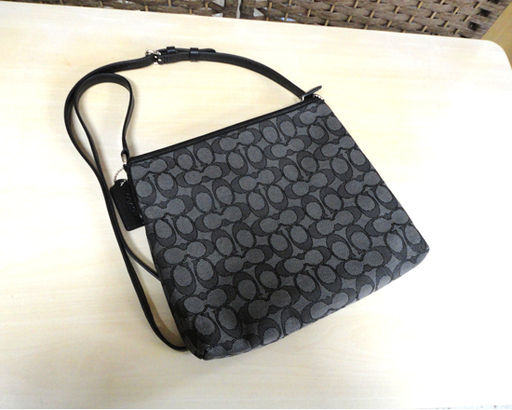 本物 未使用 COACH/コーチ シグネチャー ショルダーバッグ F29960 ブラック 札幌市 白石区 東札幌