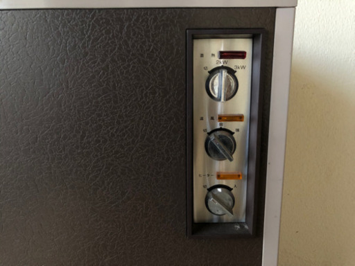 東芝　蓄熱電気暖房機