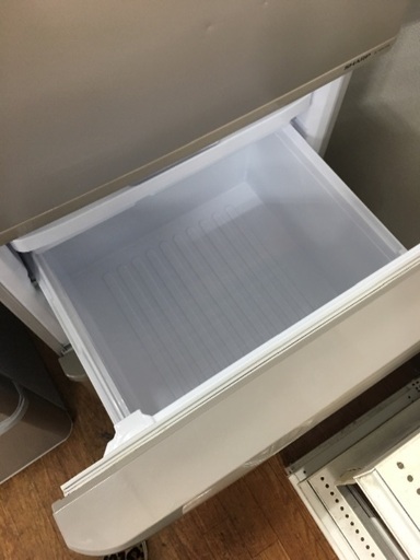 6ヶ月保証 SHARP 3ドア冷蔵庫 入荷